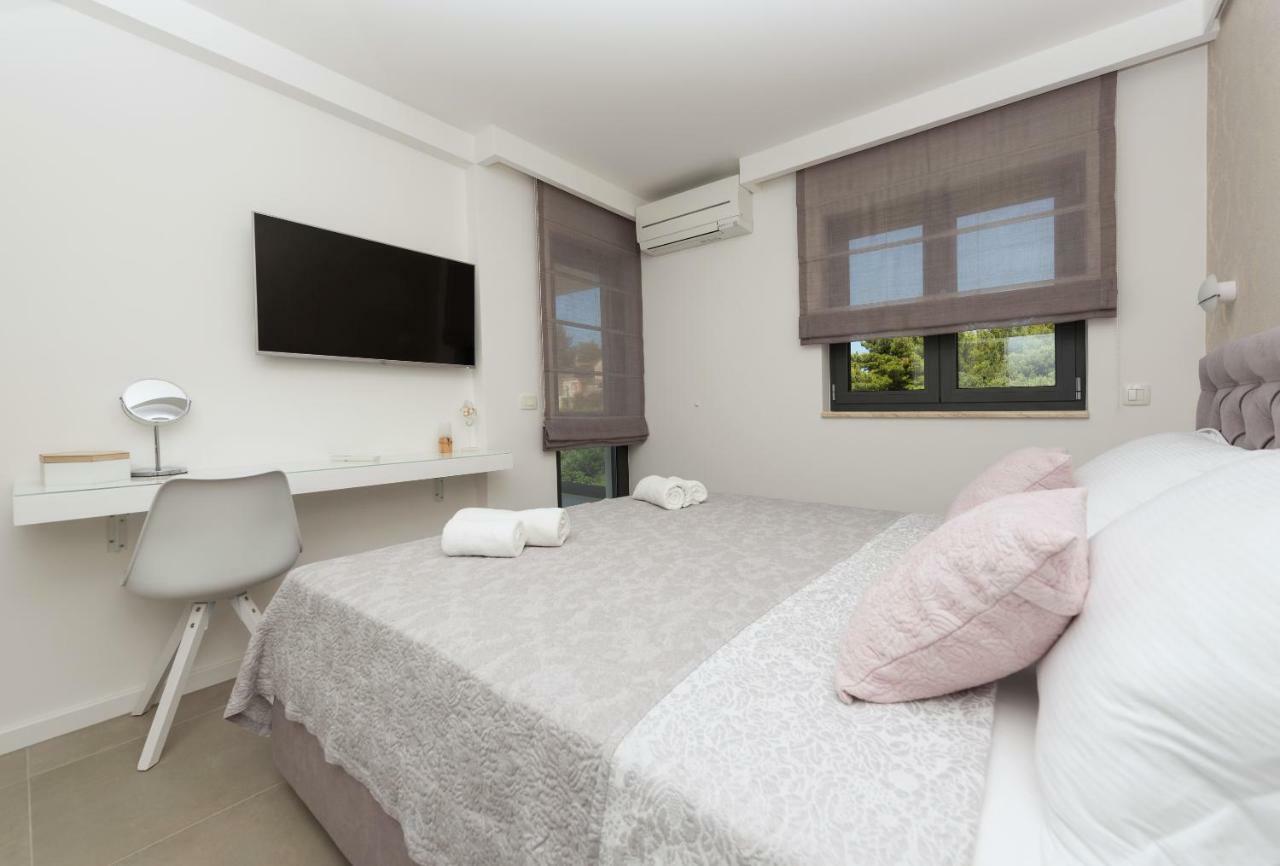 Villa Vid Apartments - Makarska Exklusiv Bagian luar foto