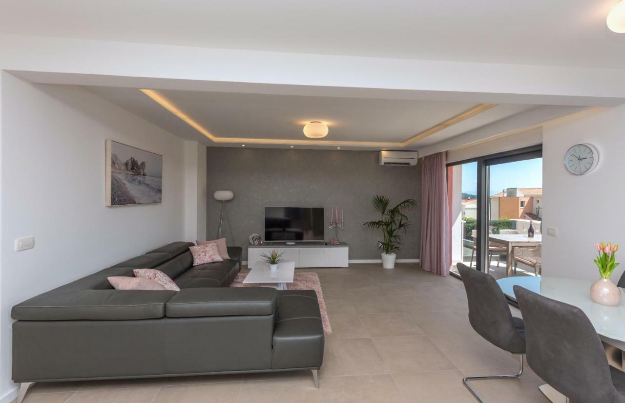 Villa Vid Apartments - Makarska Exklusiv Bagian luar foto