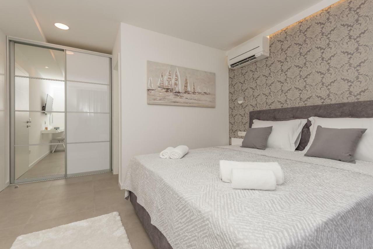 Villa Vid Apartments - Makarska Exklusiv Bagian luar foto